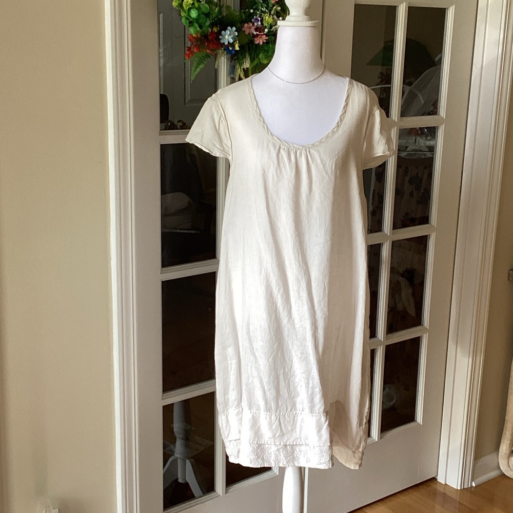 Cream Short Linen Dress With Cap sleeves by Malvinas